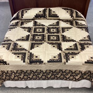 Log Cabin Star in Black Gold Item# C73001447