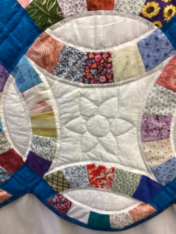 Double Wedding Ring King Size Hand-Quilted - Image 5