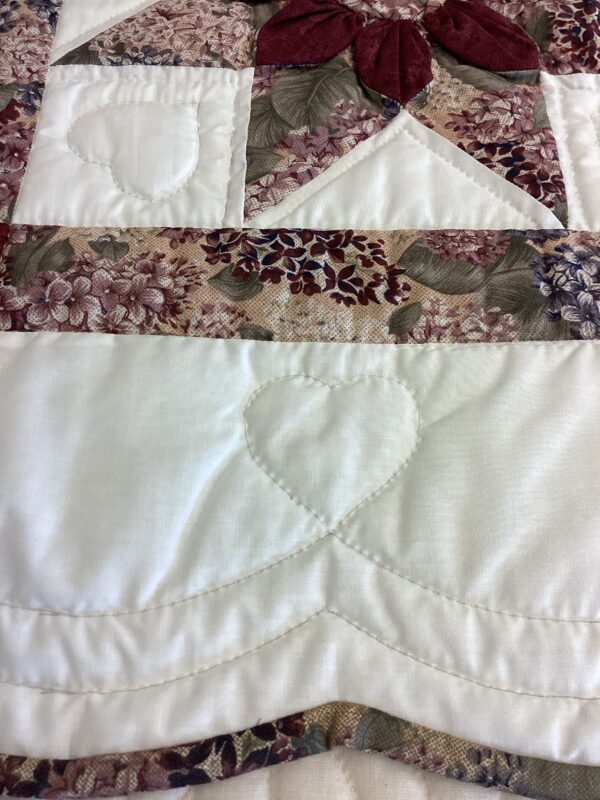 6 Panel Dahlia Hand Quilted Throw - Image 5