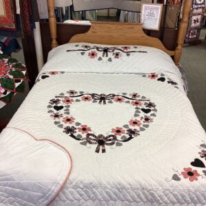 Heart Bouquet Needle-turned Applique Queen Size Quilt