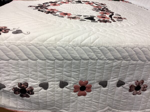Heart Bouquet Needle-turned Applique Queen Size Quilt - Image 5