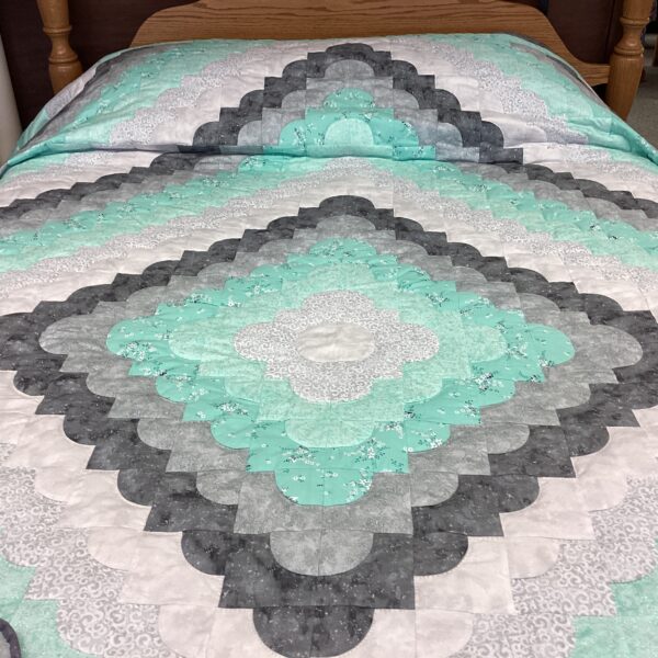 Ocean Wave/ Drunkard's Path Hand Quilted Queen Size - Image 5
