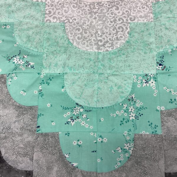 Ocean Wave/ Drunkard's Path Hand Quilted Queen Size - Image 3