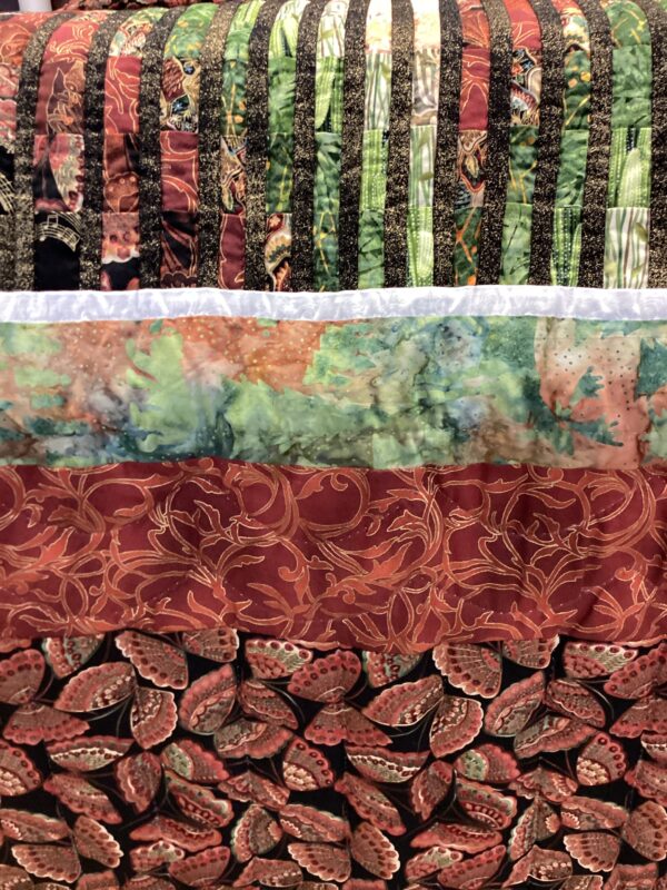 Rhapsody Song Bargello Hand Quilted Queen Size Quilt - Image 4