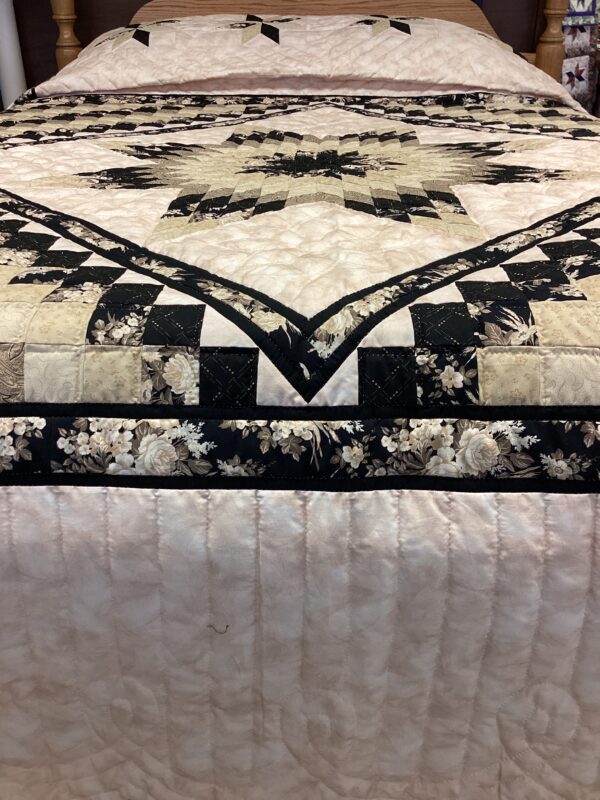 Star 'N' Common Cream & Black with Neutral Colors Queen - Image 3