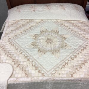 Star 'N' Common Cream & White with Neutral Colors King size