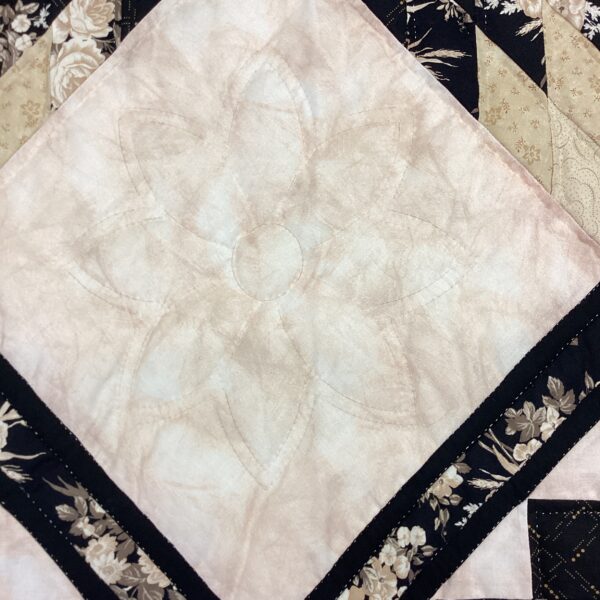 Star 'N' Common Cream & Black with Neutral Colors Queen - Image 2