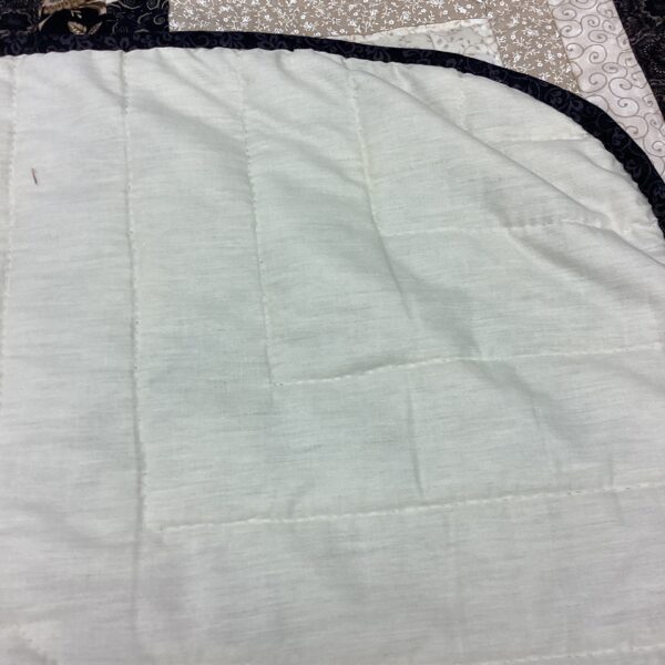 Log Cabin Star in Black and Gold Hand Quilted King Size - Image 4