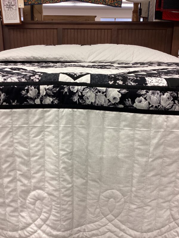 Star N Common King Size Hand-Stitched Quilt - Image 2
