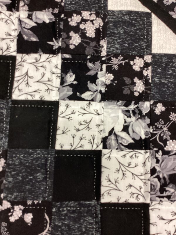 Star N Common King Size Hand-Stitched Quilt - Image 4