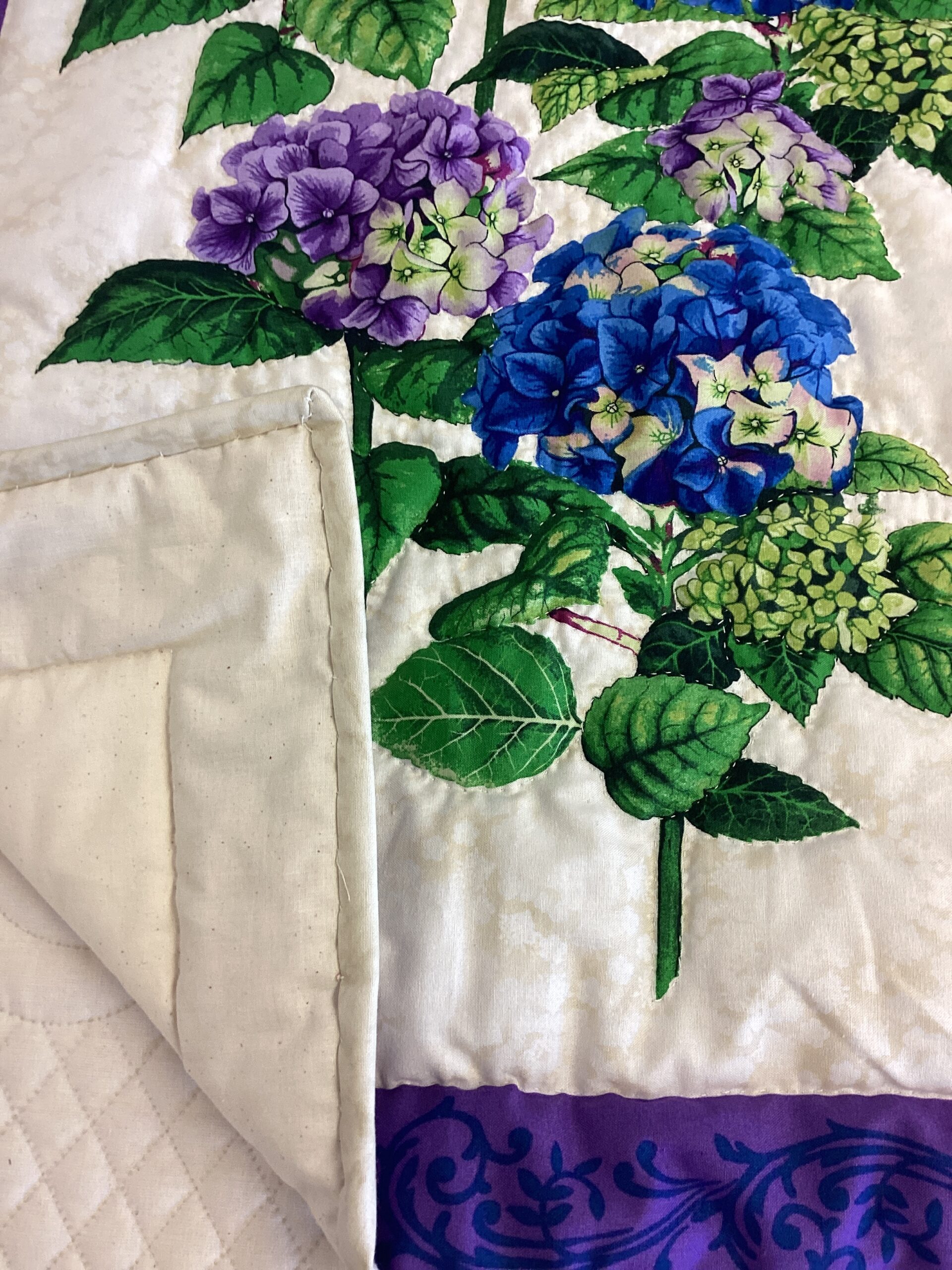Hand Quilted Hydrandea Flower Wallhanging - Image 2