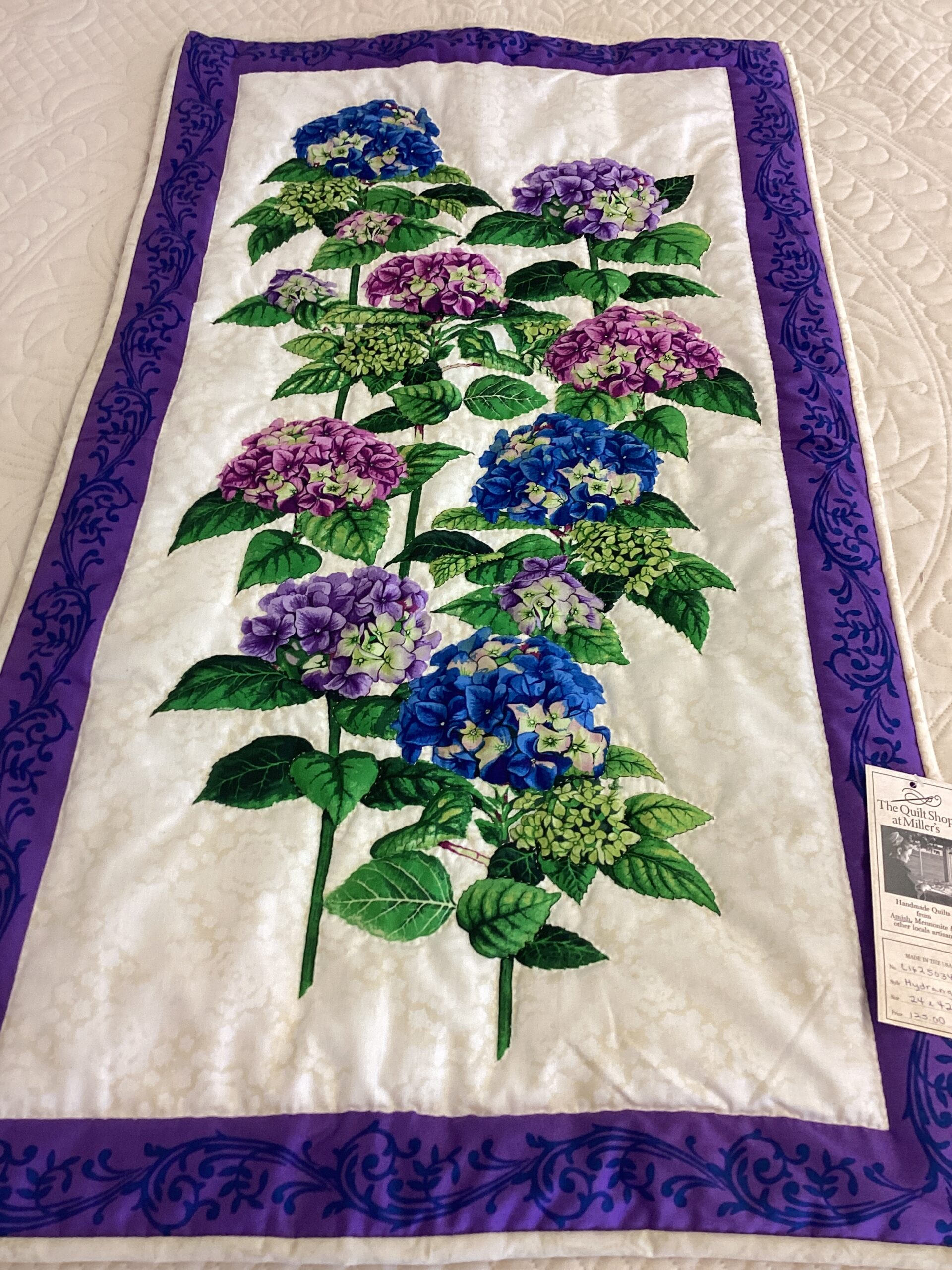 Hand Quilted Hydrandea Flower Wallhanging - Image 4