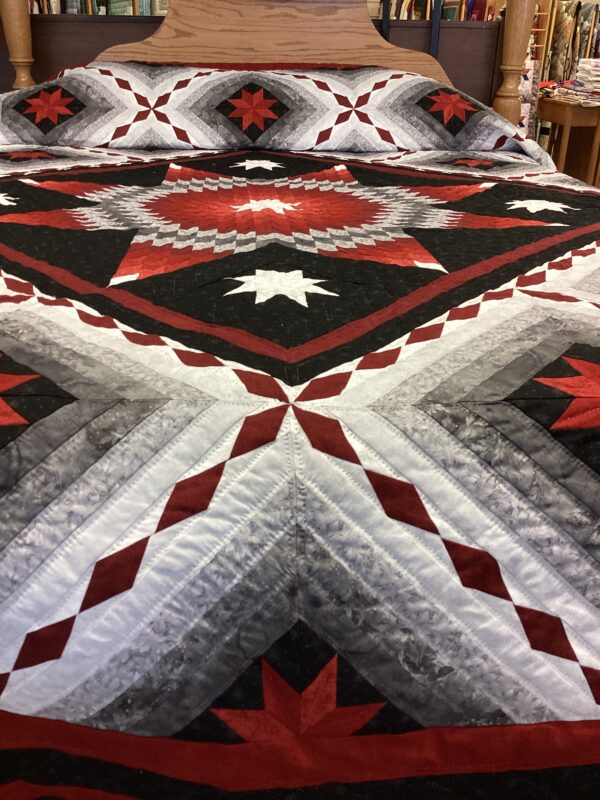 Hand Quilted Black,White and Red Star Quilt - Image 4