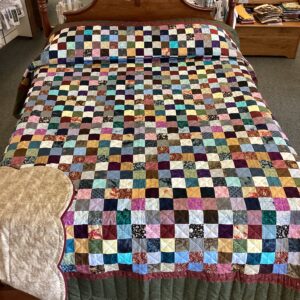 Granny Scrap Patterned Quilt in Queen Size