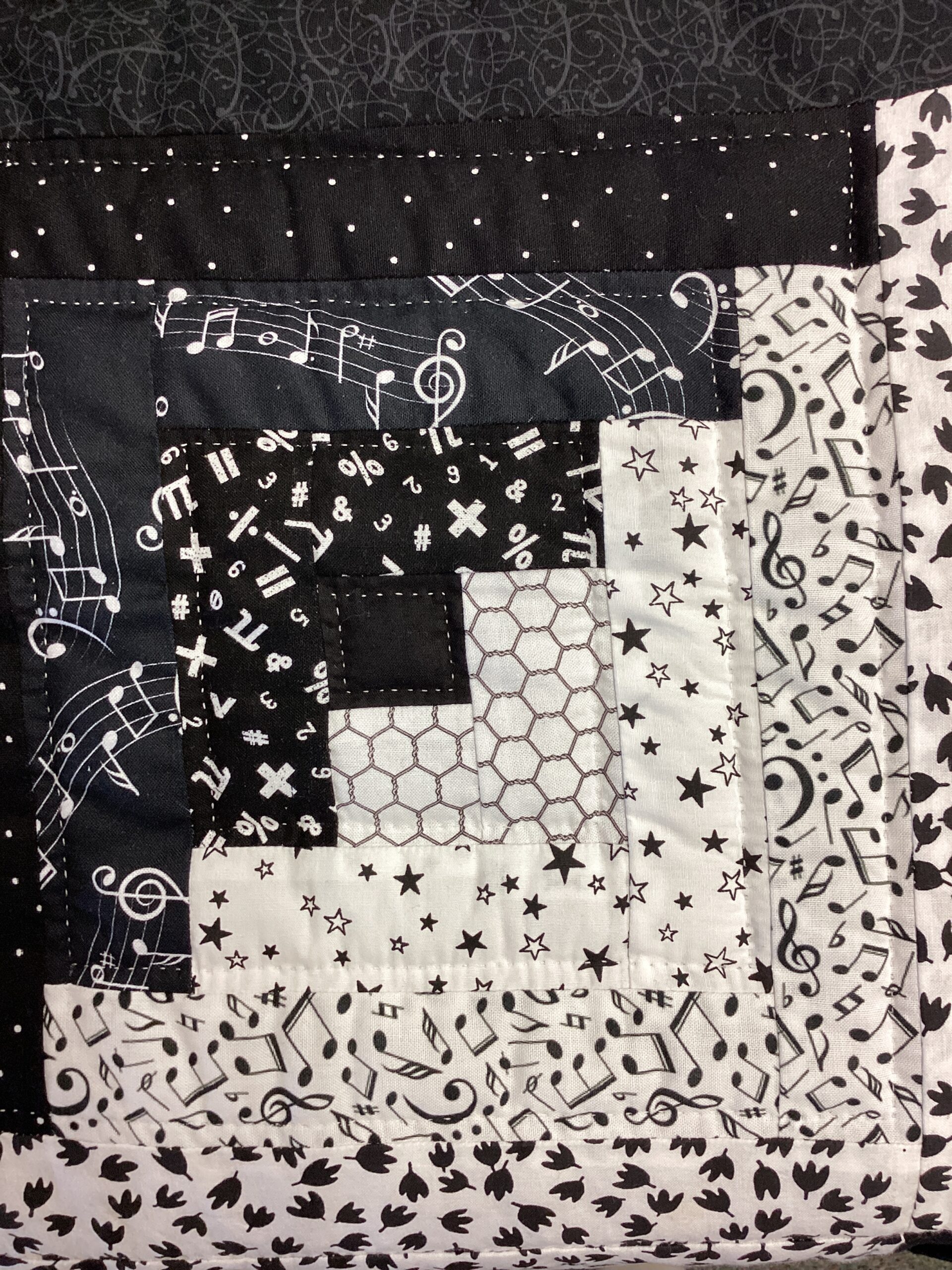 Music Lover Log Cabin Quilt in Black and White - Image 2