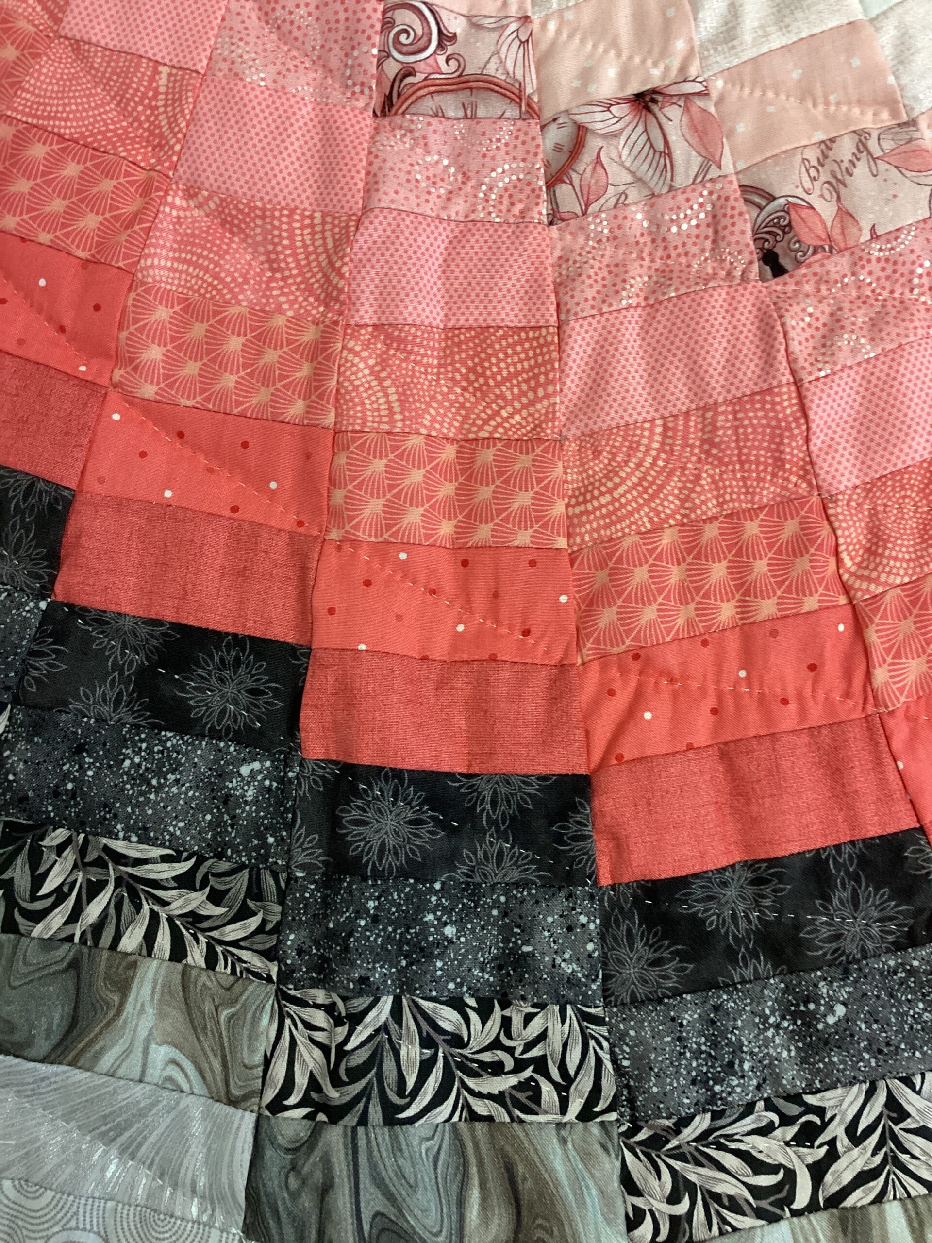 Amish Hand Quilted Spinning Trip in Queen Size - Image 3