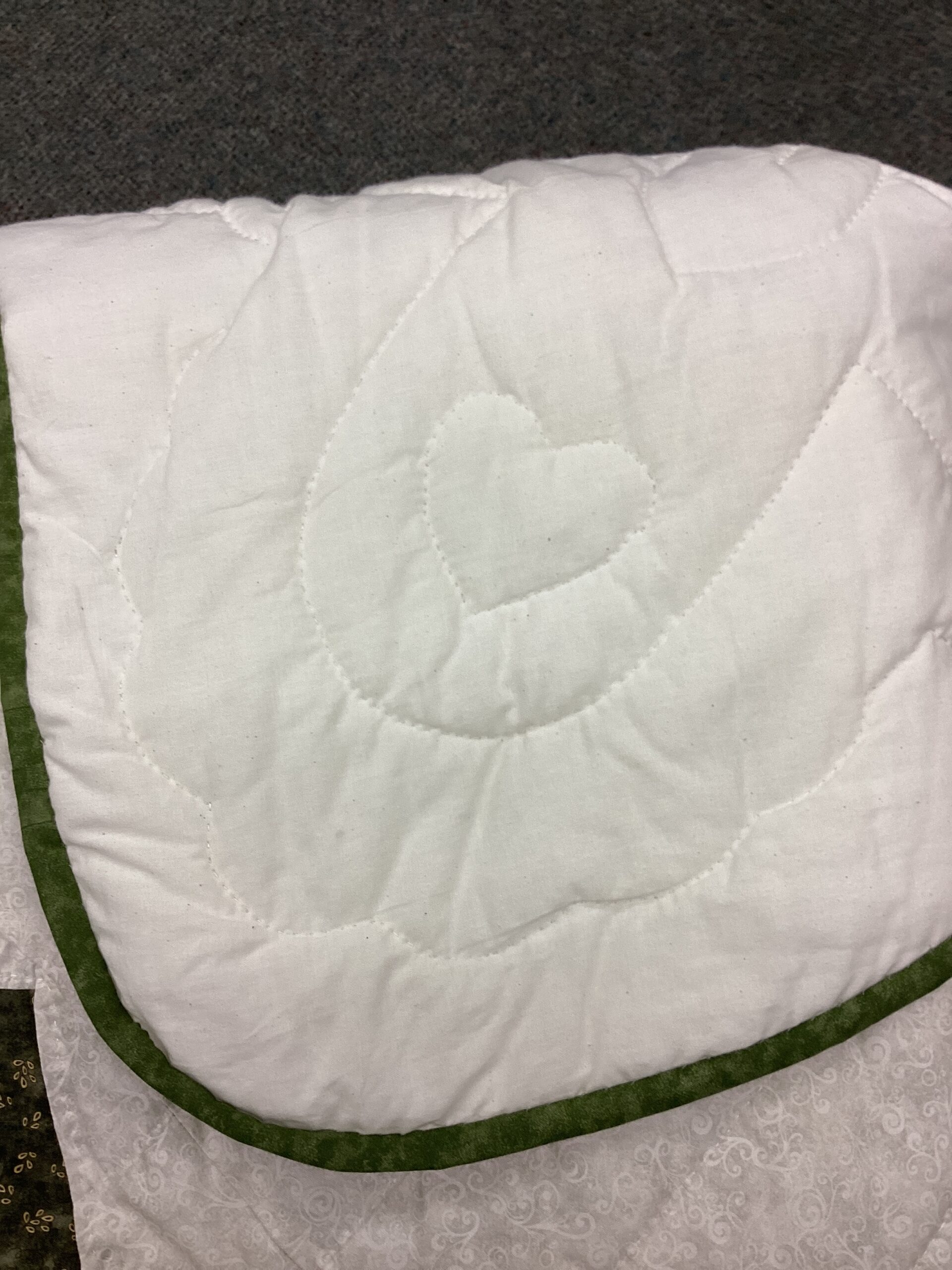 Giant Dahlia Hand Stitched Quilt in Shades of Green - Image 4