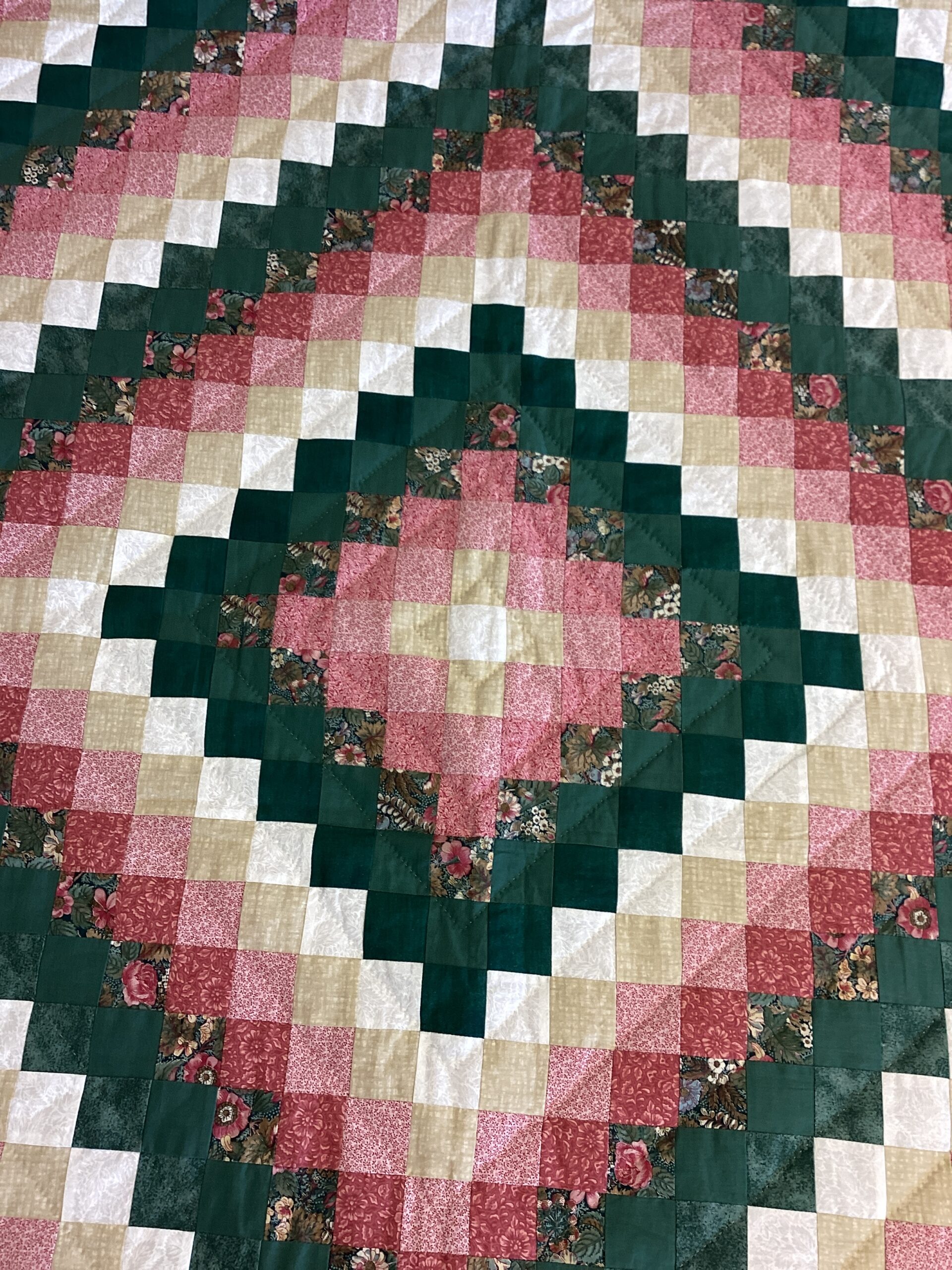 Hand Quilted Queen Size Trip Around the World. - Image 2