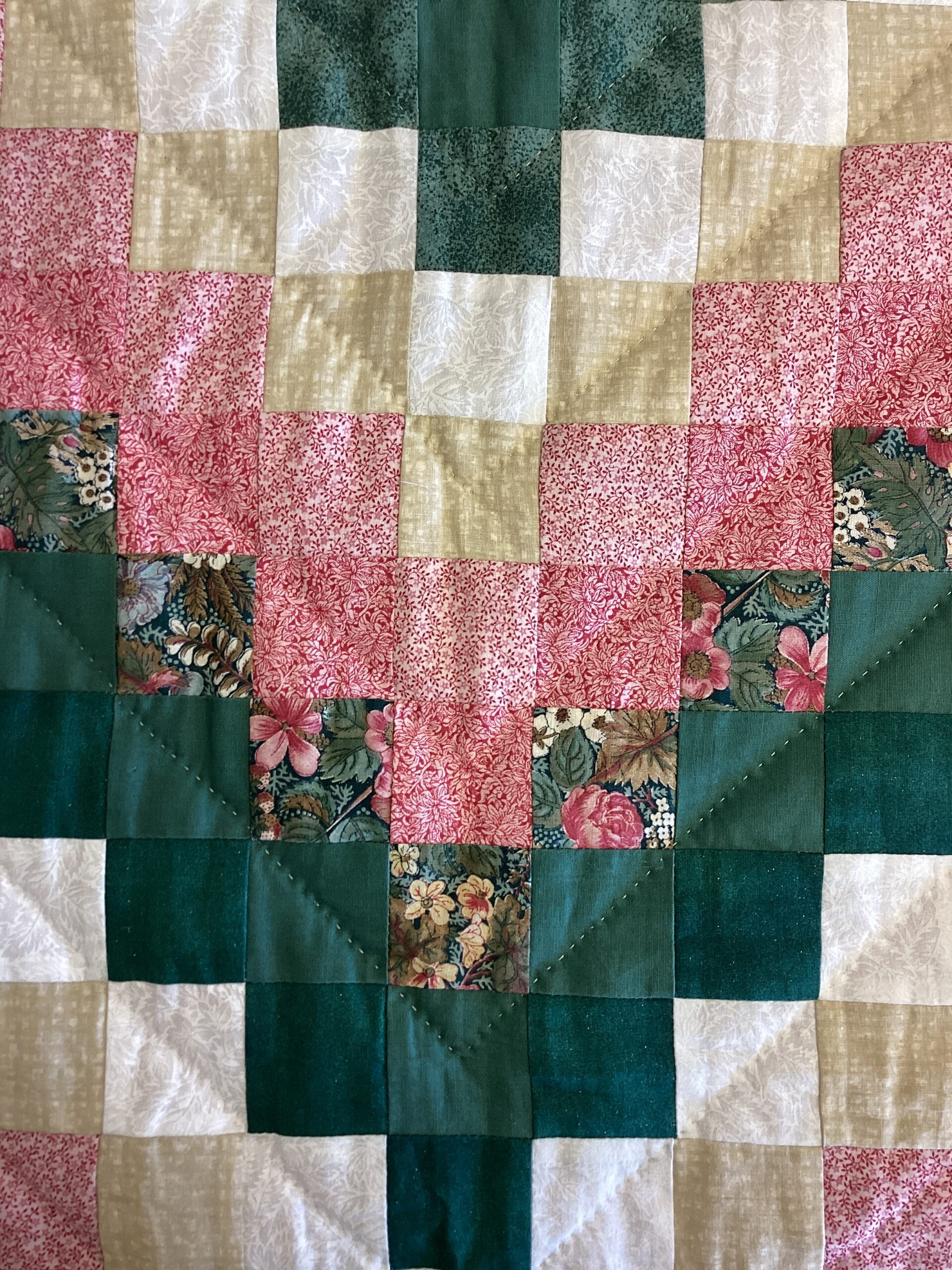 Hand Quilted Queen Size Trip Around the World. - Image 5