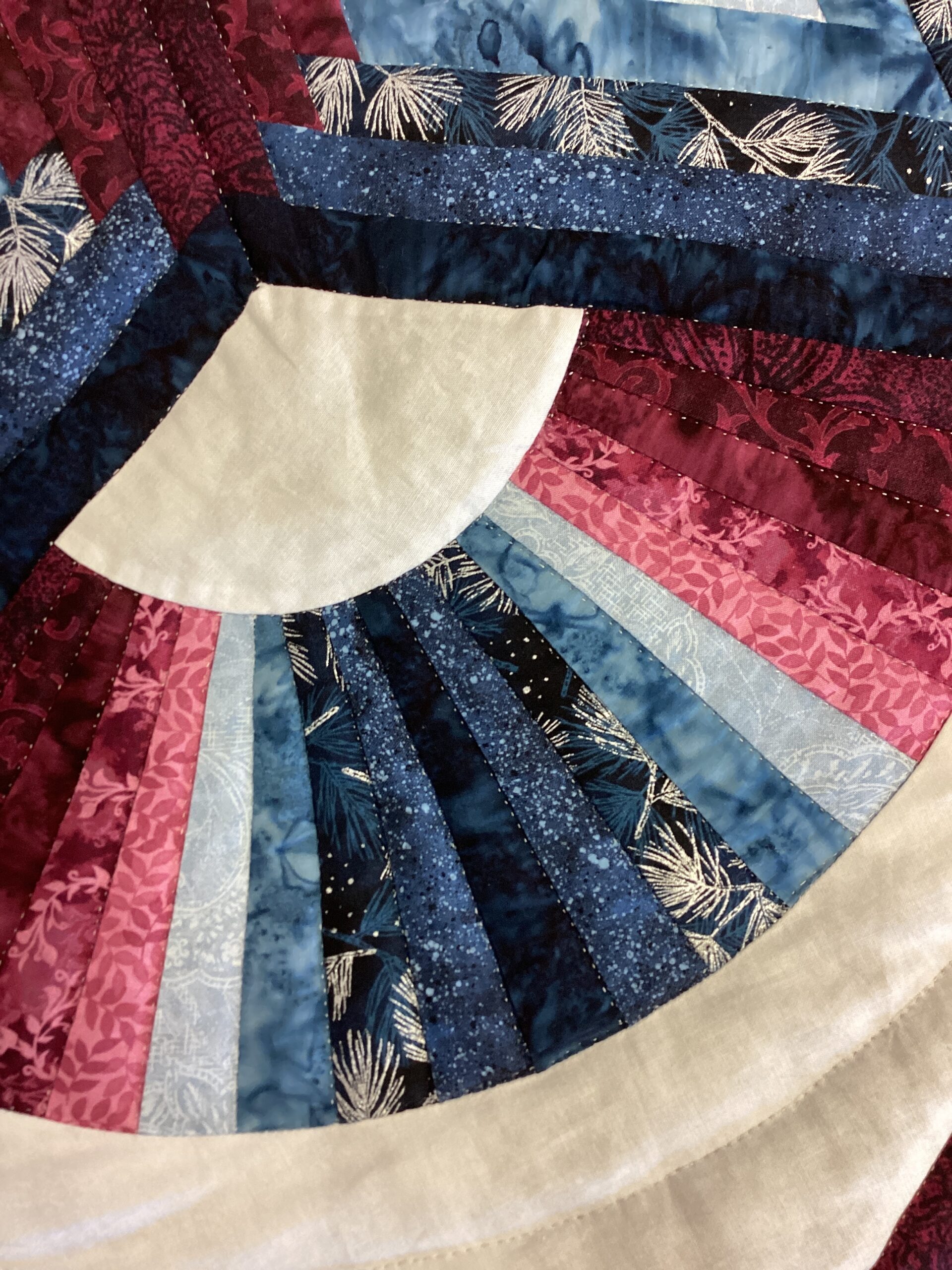 Chrysler Star Quilt in Queen Size - Image 3