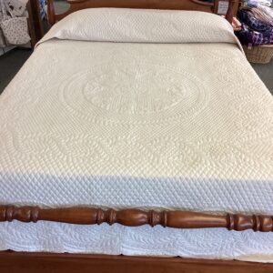 Amish Hand Quilted Hershey Heirloom Whole-Cloth Quilt