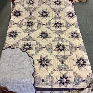 Queen Size Hand-Stitched Quilt in Lancaster County Dahlia Pattern