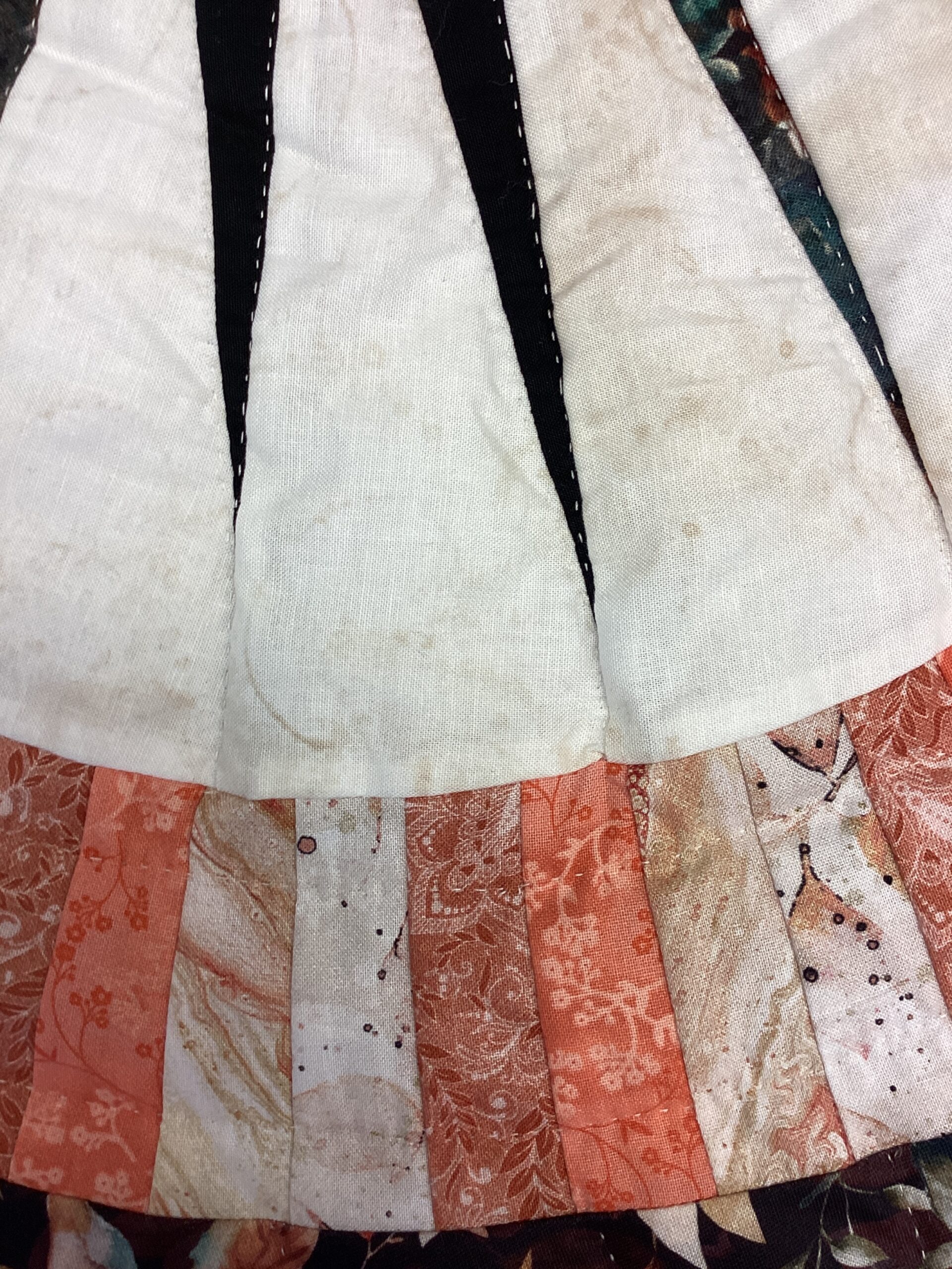 Queen Size Hand Quilted Quilt Fire Island Hosta in Fall Colors - Image 3